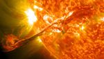 میزان انرژی که خورشید در یک ثانیه تولید می کند برای تولید برق کل جهان به مدت یک میلیون سال کافی است...!

#خورشید