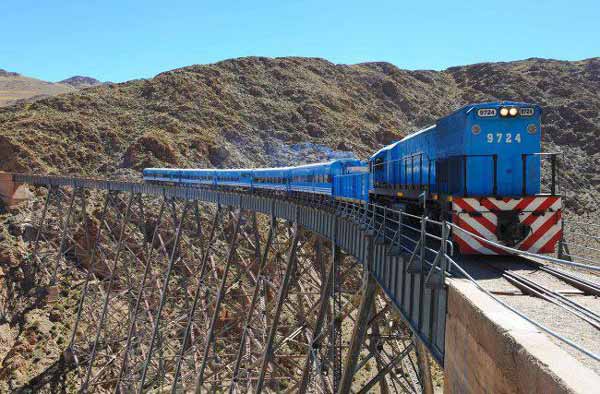 ترِن ا لاس نوبِس در آرژانتین خط راه‌آهنی که شمال 