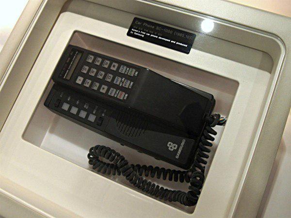 اولین تلفن ساخت سامسونگ 1985 سامسونگ 