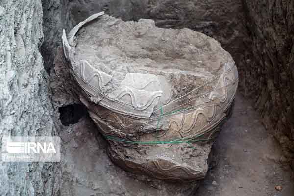 کشف دومین گورخمره اشکانی در شهر اصفهان