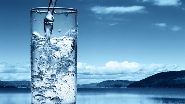 آیا نوشیدن آب در کاهش وزن نقش دارد  برای تقویت کا