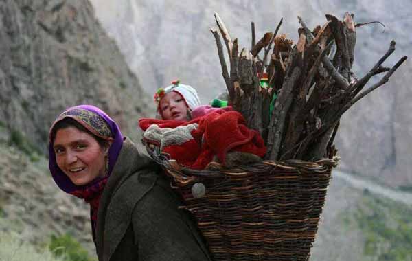 احتمال اینکه زنان بحرانها را از سر بگذرانند بیش ا