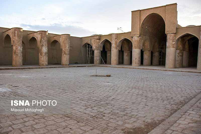 مسجد تاریخانه دامغان یکی از نخستین مساجد ایران و 