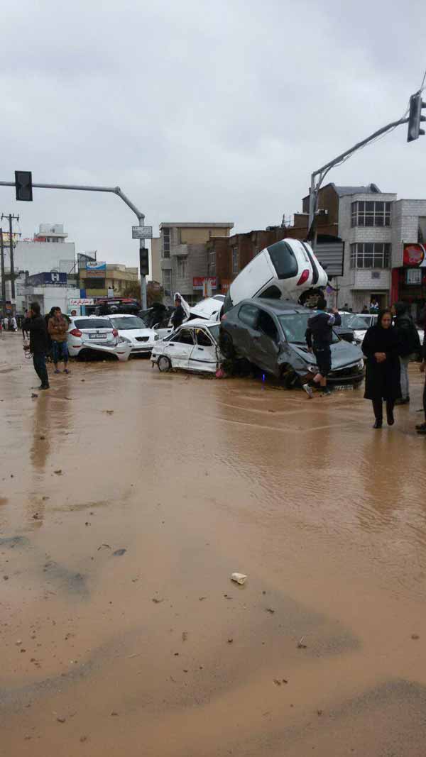 هم اکنون؛ میدان هفت تن شیراز ایسنا