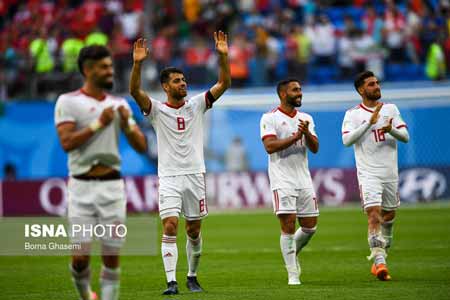 خوشحالی بازیکنان تیم ملی فوتبال ایران در رختکن پس از پیروزی برابر مراکش