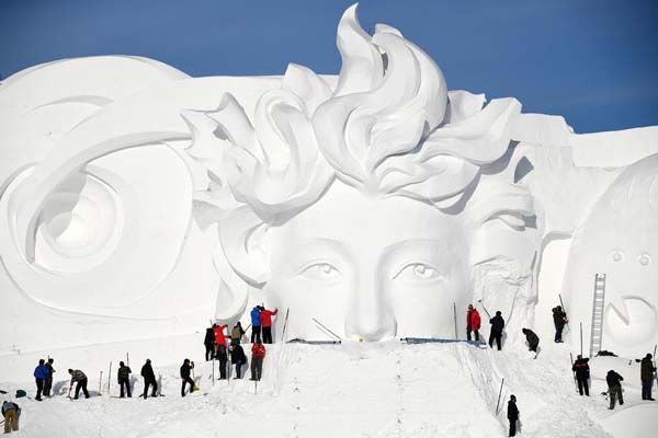 جشنواره مجسمه‌های برفی و یخی در هاربین چین شینهوا