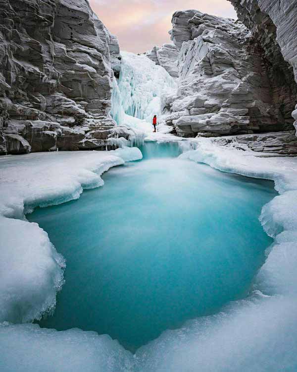 زمستان در جانستون کنیون Johnston Canyon، پارک ملی