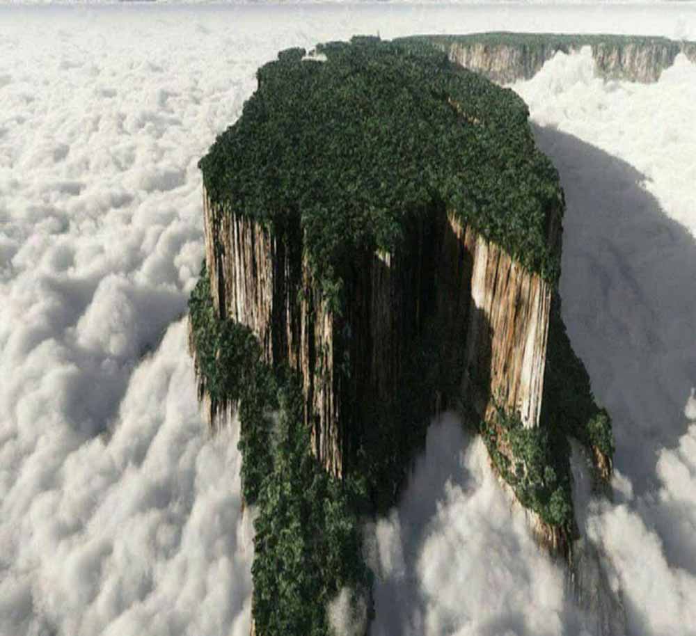بلندترین کوه واقع در کشور ونزوئلا با ظاهر هرمی شک