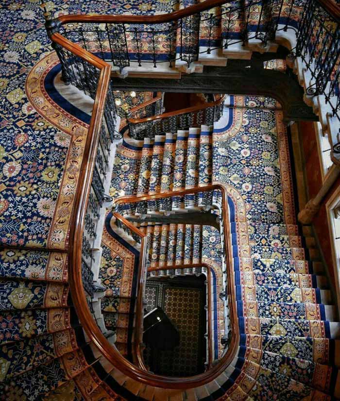 فرش سه بعدی بسیار زیبا و شگفت انگیز ایرانی در هتل