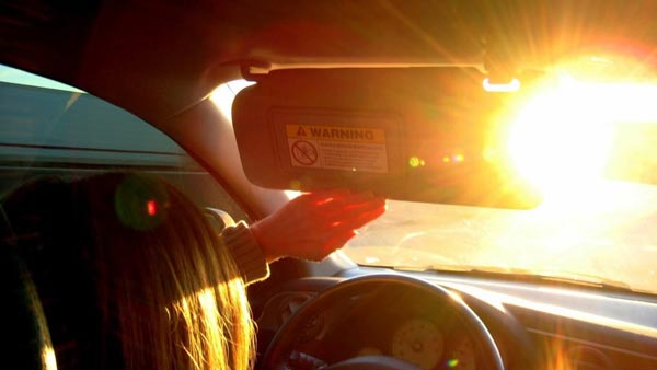 تابش طولانی مدت نور خورشید برای رانندگان خطرناک ب