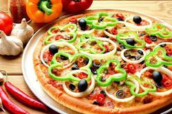 مواد لازم برای تهیه پیتزا سبزیجات