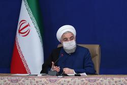 روحانی: ما دو دست که بیشتر نداریم/ مردم شرایط را 