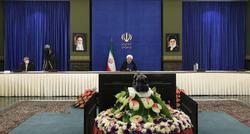 روحانی: تحریم مردم را اذیت کرده اما نتوانسته ما ر