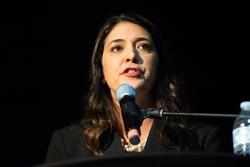 ورود اولین زن ایرانی تبار به کنگره آمریکا | استفا