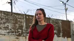 آزادی دختر اسرائیلی که 'به دلیل صلح‌طلبانه' از سر