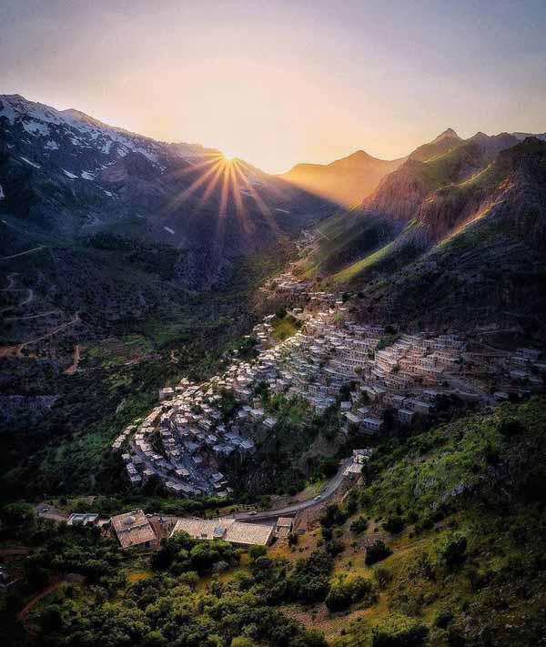 طبیعت زیبای روستای  هورامان تخت در استان کردستان