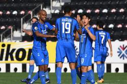تیم منتخب نیمه نهایی لیگ قهرمانان آسیا در قبضه رق