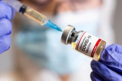 اعلام آمادگی بیش از ٩ هزار نفر برای تست واکسن ایر