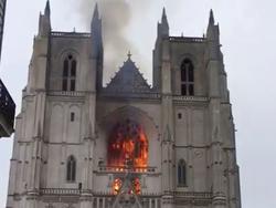 آتش سوزی در کلیسای ۵۰۰ ساله شهر "نانت" فرانسه