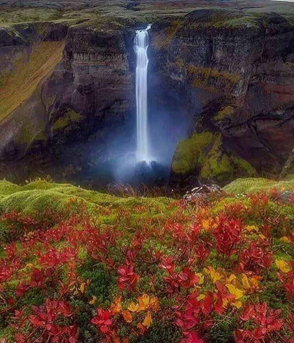 پاییزی رویایی در کنار آبشار زیبای هایفوس Háifoss 
