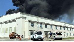 ویدئو | آتش سوزی مهیب در پایگاه هوایی فلوریدا آمر