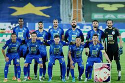 غیبت سه مدافع اصلی استقلال مقابل پرسپولیس