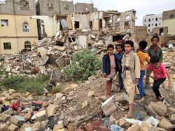 حاکمان ⁧‫عربستان‬⁩ به بمباران زنان و کودکان ⁧‫یمن