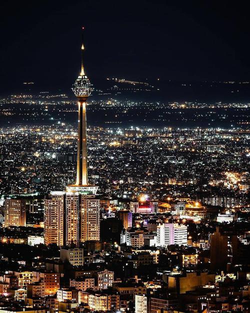 دوست دارید تهران زندگی کنید؟ اگه نه کدوم شهر رو ب