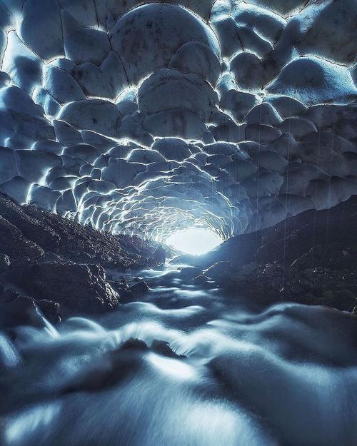 Frozen ❄️ Tunnel, Rare Nature of Iran