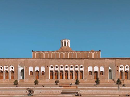 Haj Agha Ali Complex, The largest brick house in 