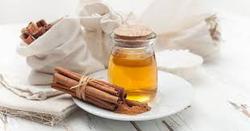 ۶ اثر خارق‌العاده ترکیب عسل و دارچین