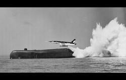آمریکا و تلاش هایی برای تولید زیردریایی‌ هواپیماب