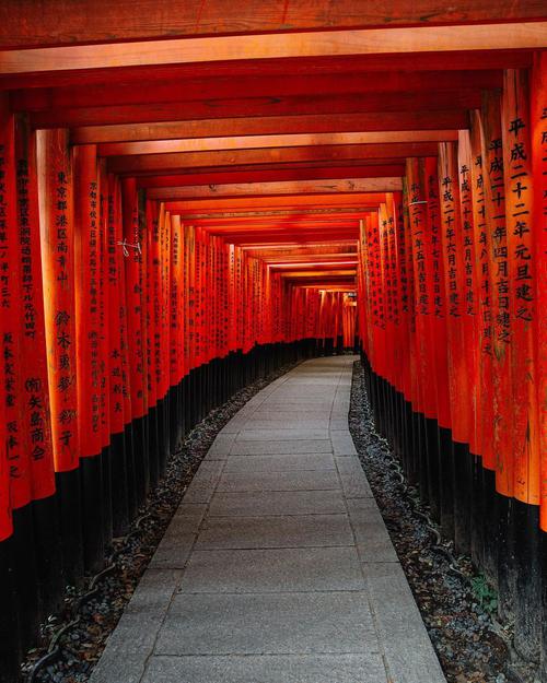 Photos by MichaelGeorge  Japanese cities provide 