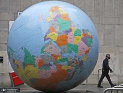 مجسمه غول پیکر کره ای زمین در لندن + عکس       به
