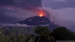 ۵۲ انفجار ظرف ۲۴ ساعت در آتشفشان "مراپی" در اندون