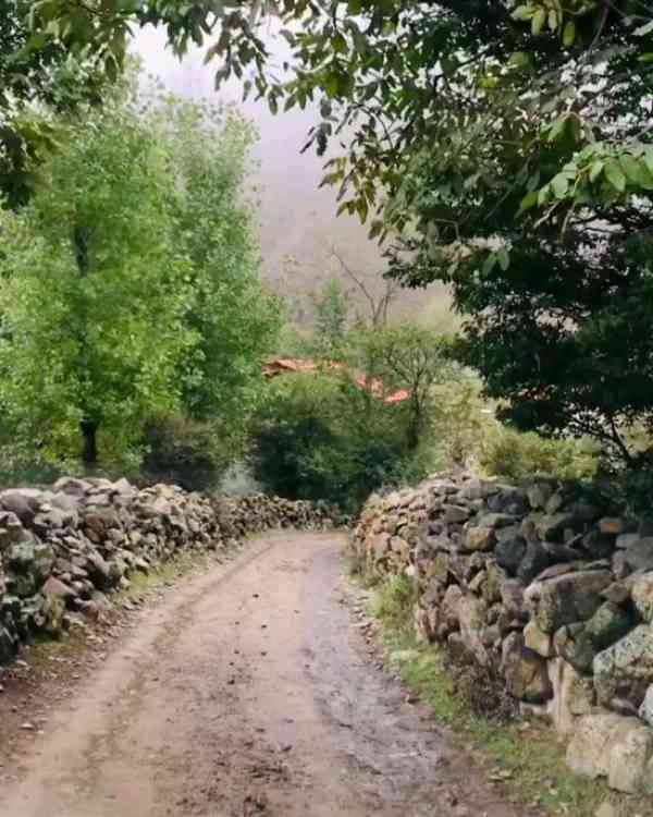  چشمه آبگرم روستای دلیر چالوس  با کی دوست داری ای