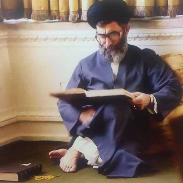 khamenei_book من این را مى‌خواهم عرض کنم که در من