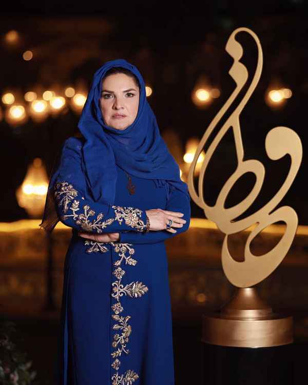 آذر معماریاندر شب دوم اهدای جوایز جشن حافظ عکسحان