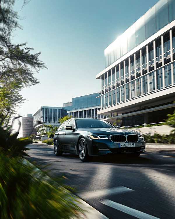 Dress for the style you want  The BMW 5 Series To