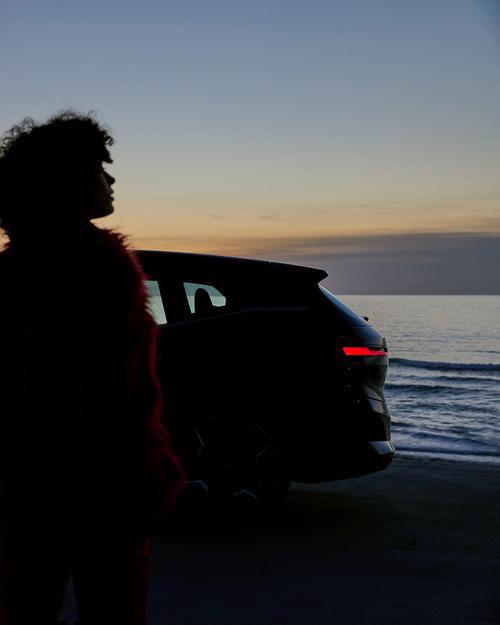 Silhouettes of the future  The first-ever BMW iX 