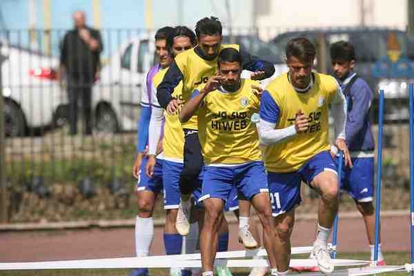 گزارش تصویری از تمرین تیم فوتبال استقلال   استقلا