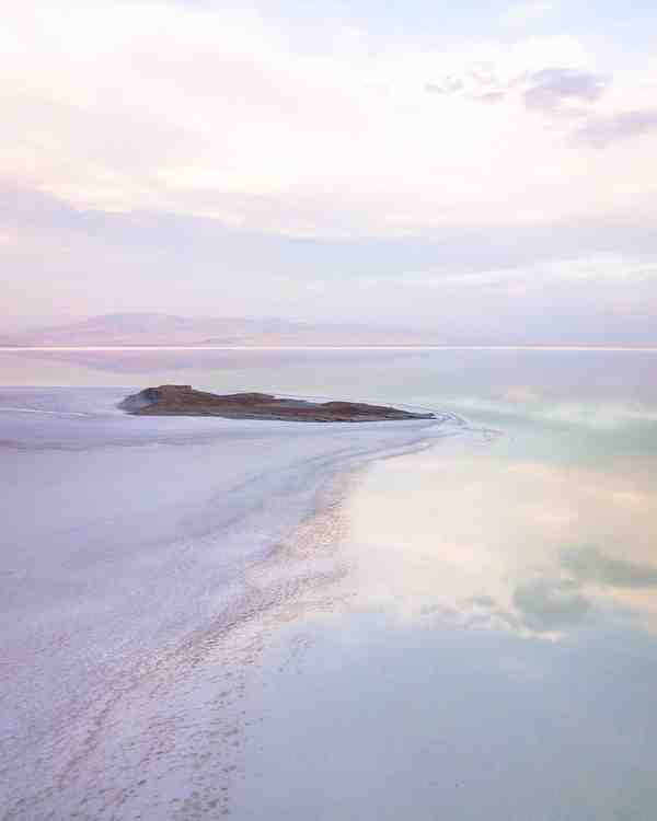 Lake Urmia Spectacular Jewel of Iran   دریاچه ارو