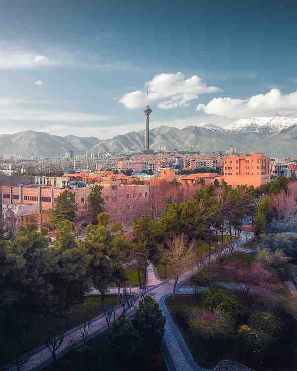 Stunning View over the Great City of Tehran  نمای
