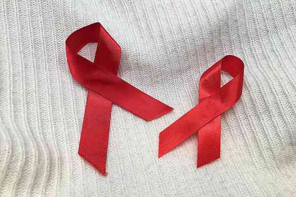 ☯اولین پیوند موفق کلیه بین دو بیمار مبتلا به HIV 