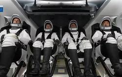 سرنشینان "کرو-۲" به فضا رفتند  این فضانوردان که ا