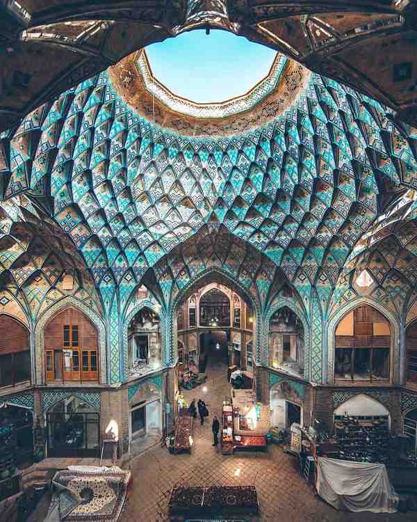 Spectacular Architecture from Traditional Bazaar 