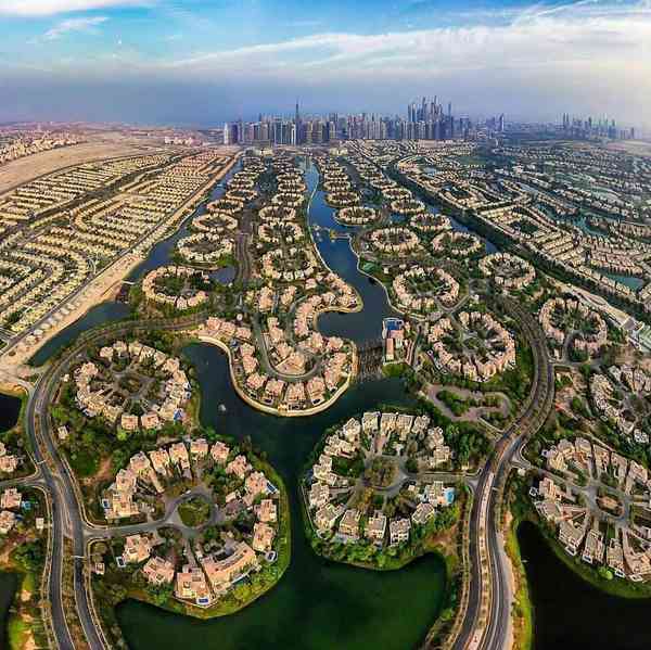 جزایر جمیرا یکی از محله‌های دبی امارات متحده عربی