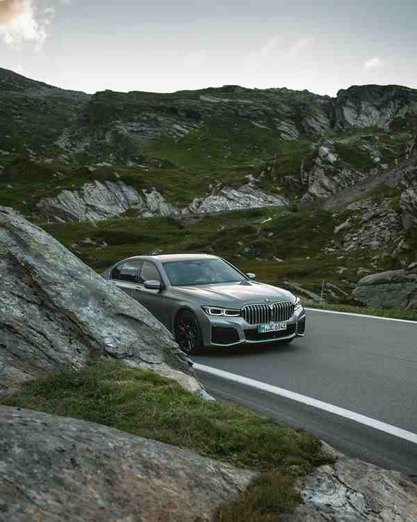 A stylish mountain escape The BMW 7 Series Sedan 