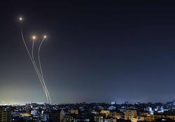 عکس روز | موشک و ضدموشک بر فراز غزه