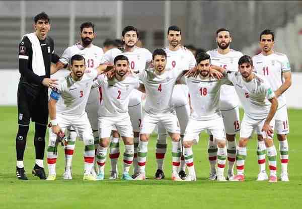 به امید پیروزی تیم ملی عزیزمون قلب ما همراه شماست